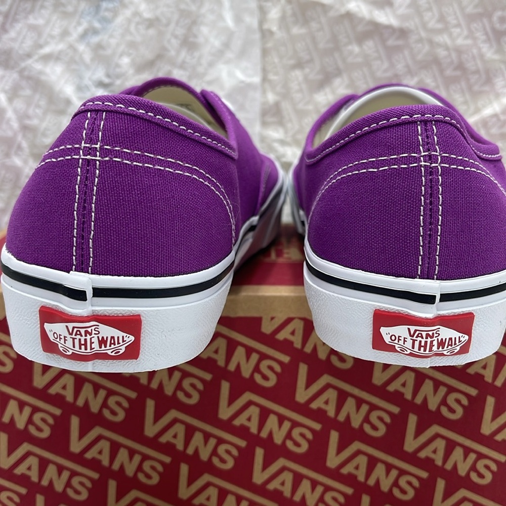 Vans Men’s Purple Canvas Sneakers Waffle Sole Authentic
Color Theory Willow herb - Picture 13 of 16